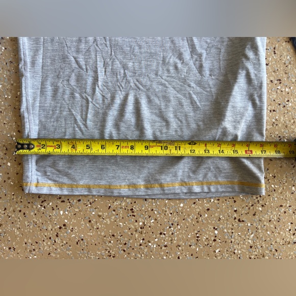 Quiksilver Rashguard - Picture 4 of 4